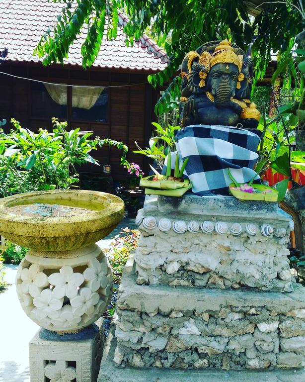 Hôtel Lembah Bhucarya à Lembongan Extérieur photo