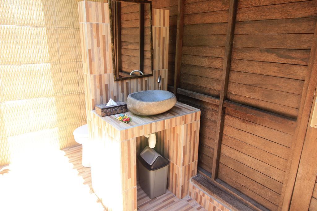 Hôtel Lembah Bhucarya à Lembongan Extérieur photo
