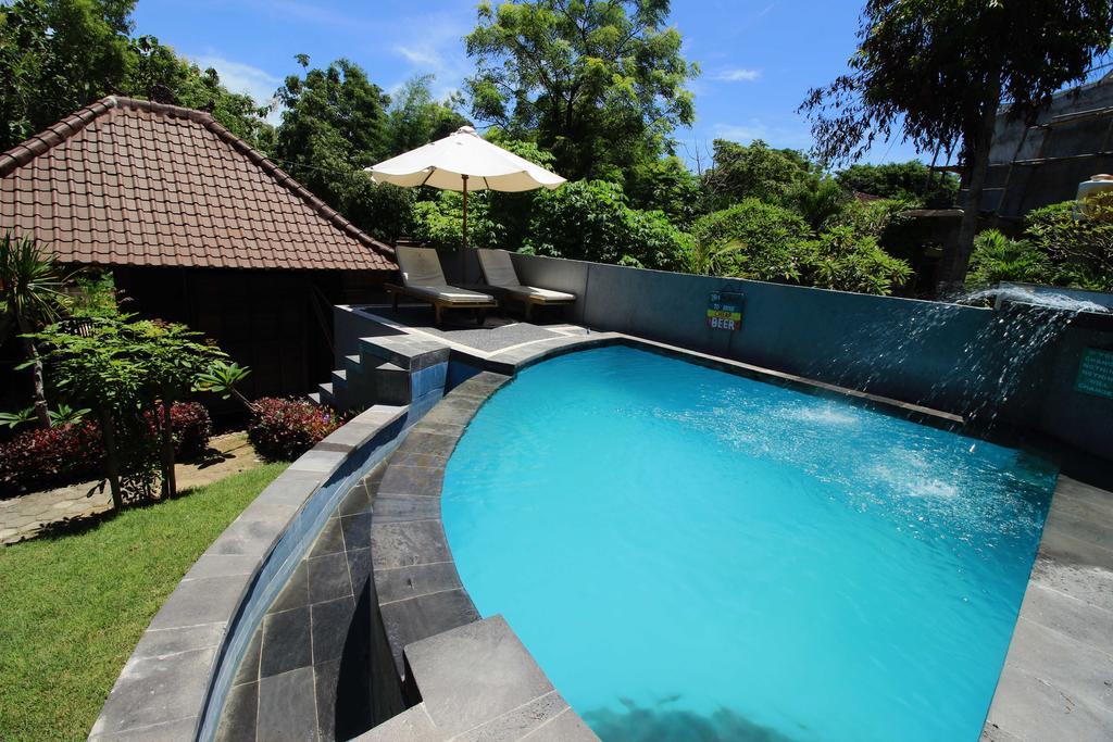 Hôtel Lembah Bhucarya à Lembongan Extérieur photo